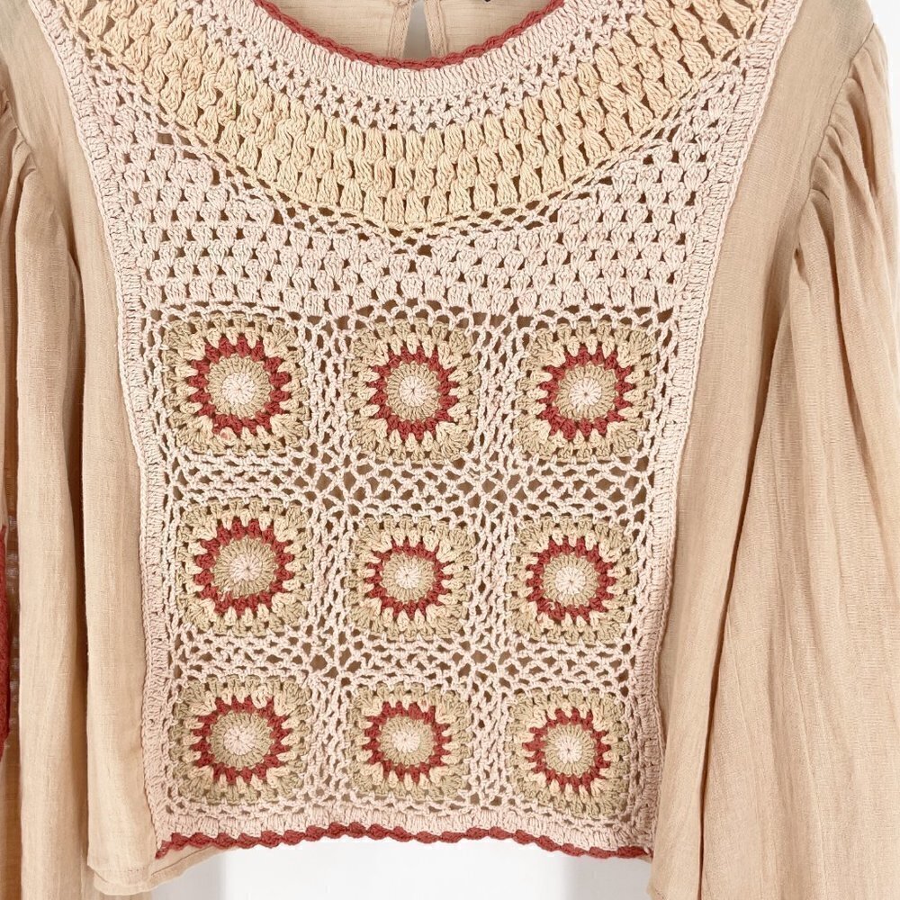 Zara Granny Square Crochet Medallion Front Full Sleeve Cropped Blouse Beige M - Picture 8 of 11